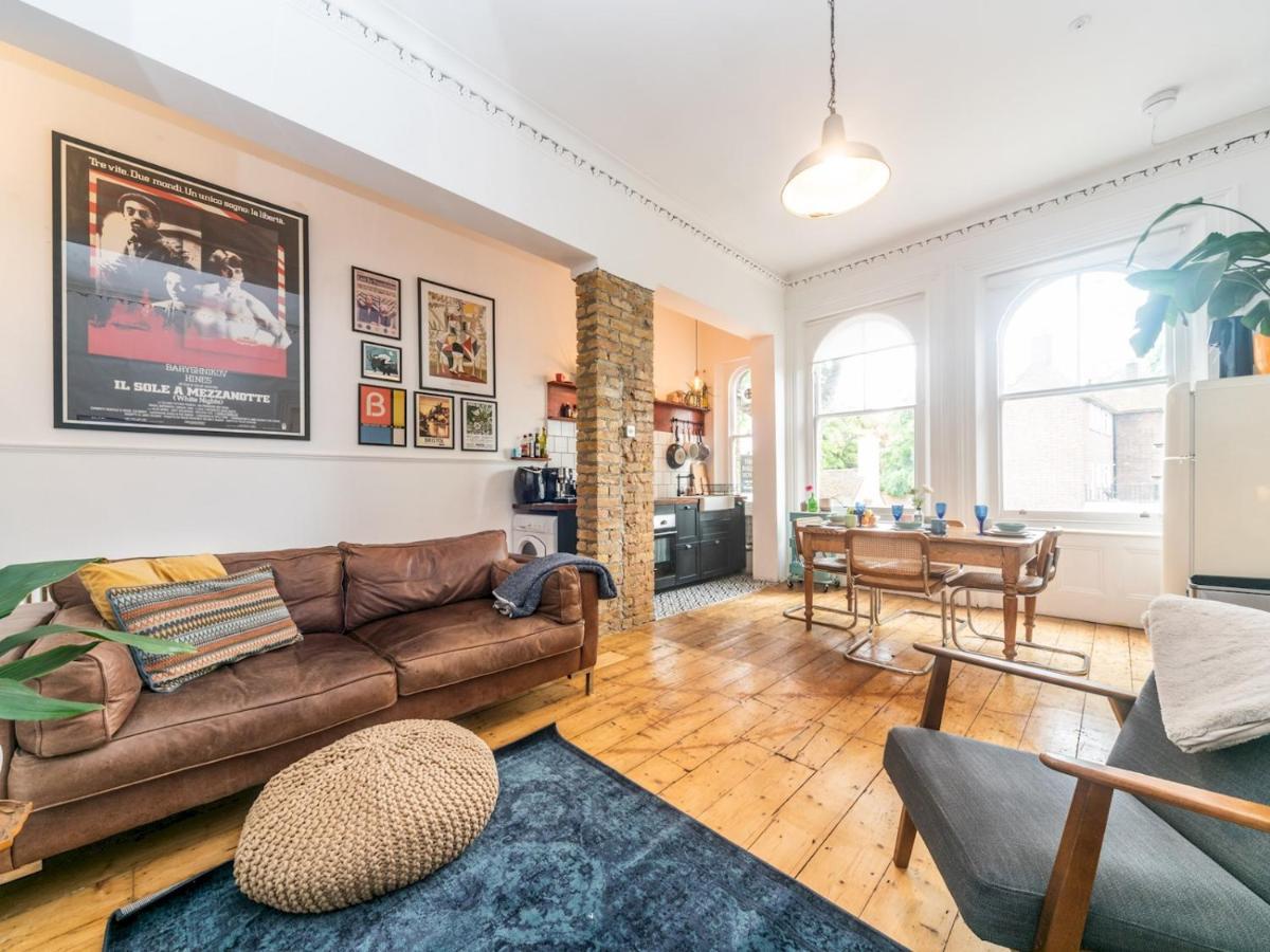 Pass The Keys Rustic And Quirky Flat In Charming Charlton Village Londra Dış mekan fotoğraf