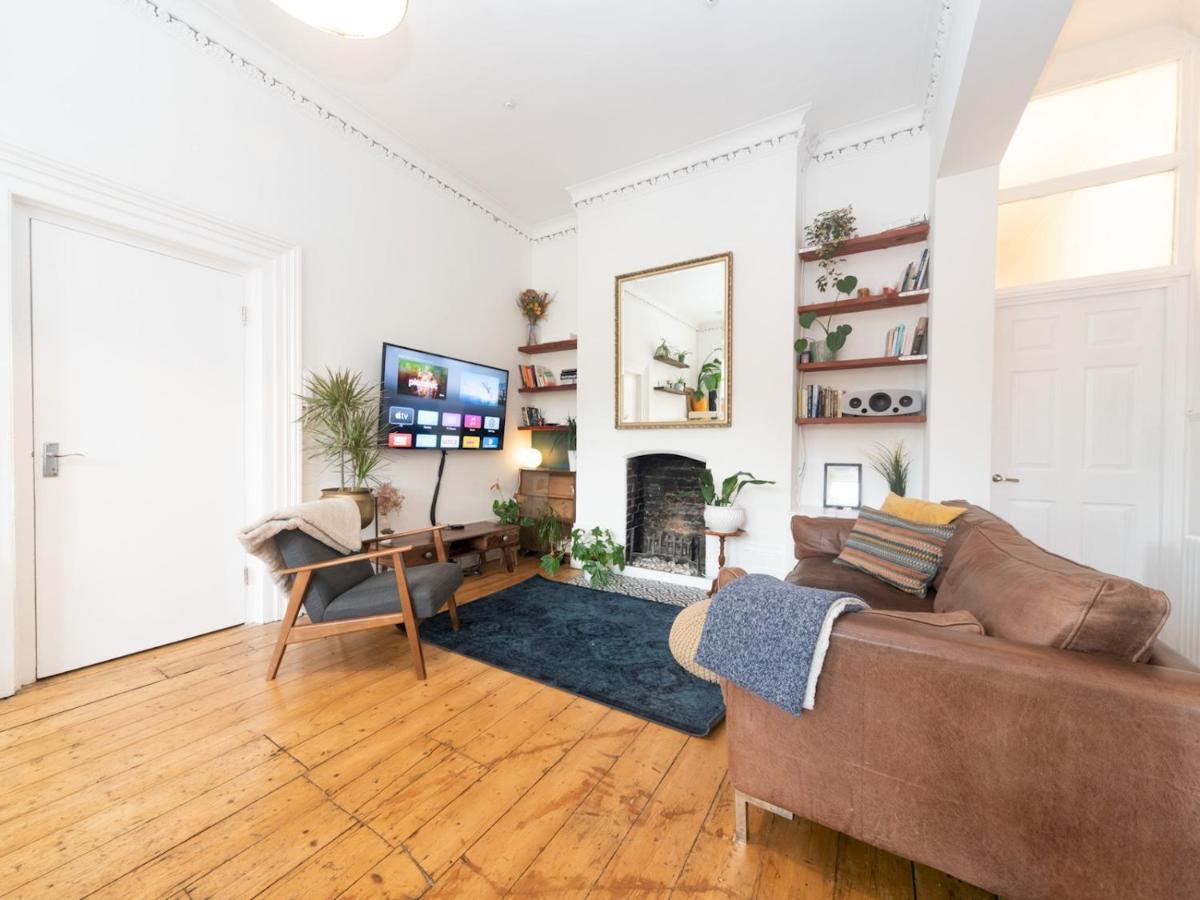 Pass The Keys Rustic And Quirky Flat In Charming Charlton Village Londra Dış mekan fotoğraf