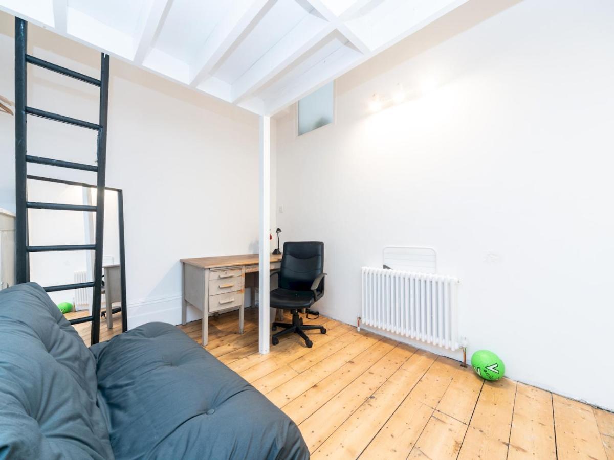 Pass The Keys Rustic And Quirky Flat In Charming Charlton Village Londra Dış mekan fotoğraf