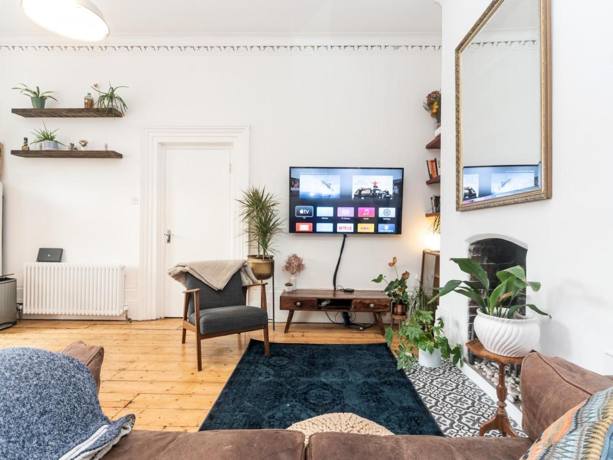 Pass The Keys Rustic And Quirky Flat In Charming Charlton Village Londra Dış mekan fotoğraf