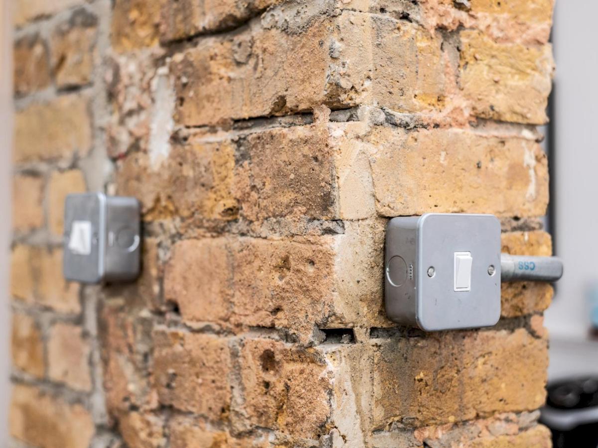Pass The Keys Rustic And Quirky Flat In Charming Charlton Village Londra Dış mekan fotoğraf