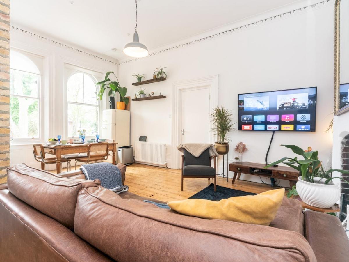 Pass The Keys Rustic And Quirky Flat In Charming Charlton Village Londra Dış mekan fotoğraf
