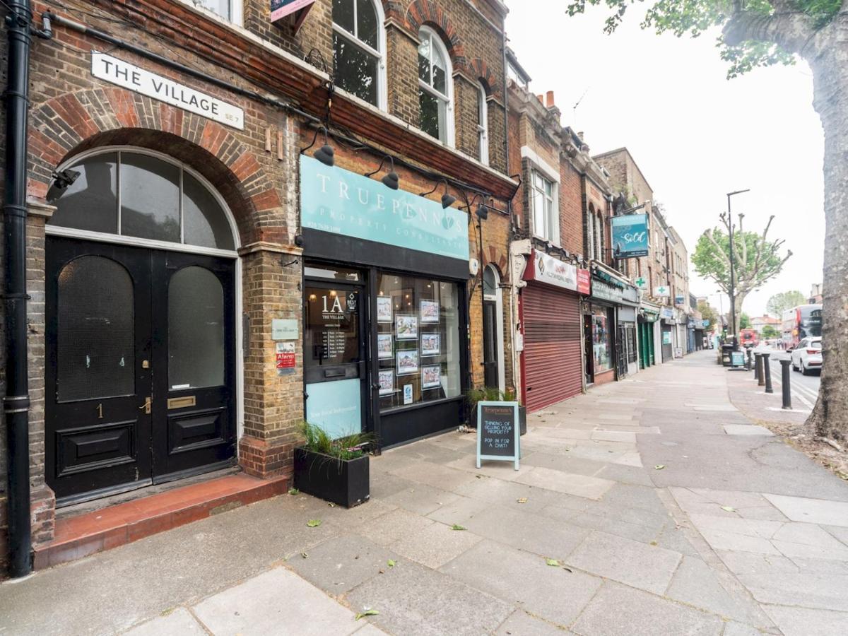 Pass The Keys Rustic And Quirky Flat In Charming Charlton Village Londra Dış mekan fotoğraf