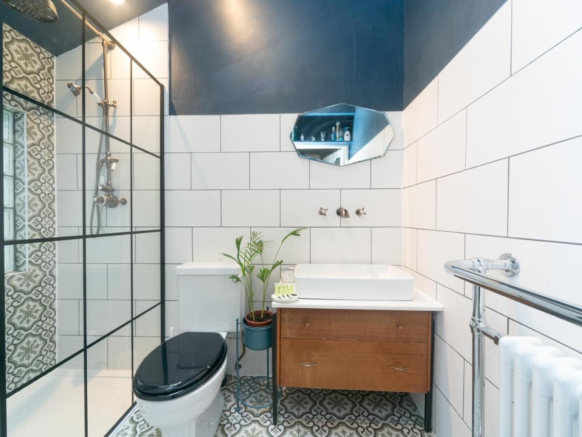 Pass The Keys Rustic And Quirky Flat In Charming Charlton Village Londra Dış mekan fotoğraf