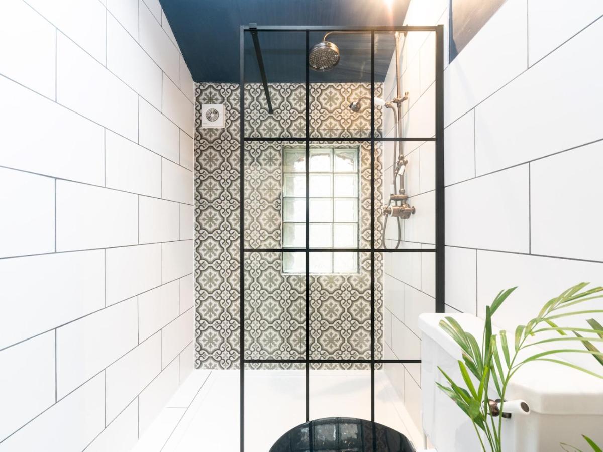 Pass The Keys Rustic And Quirky Flat In Charming Charlton Village Londra Dış mekan fotoğraf