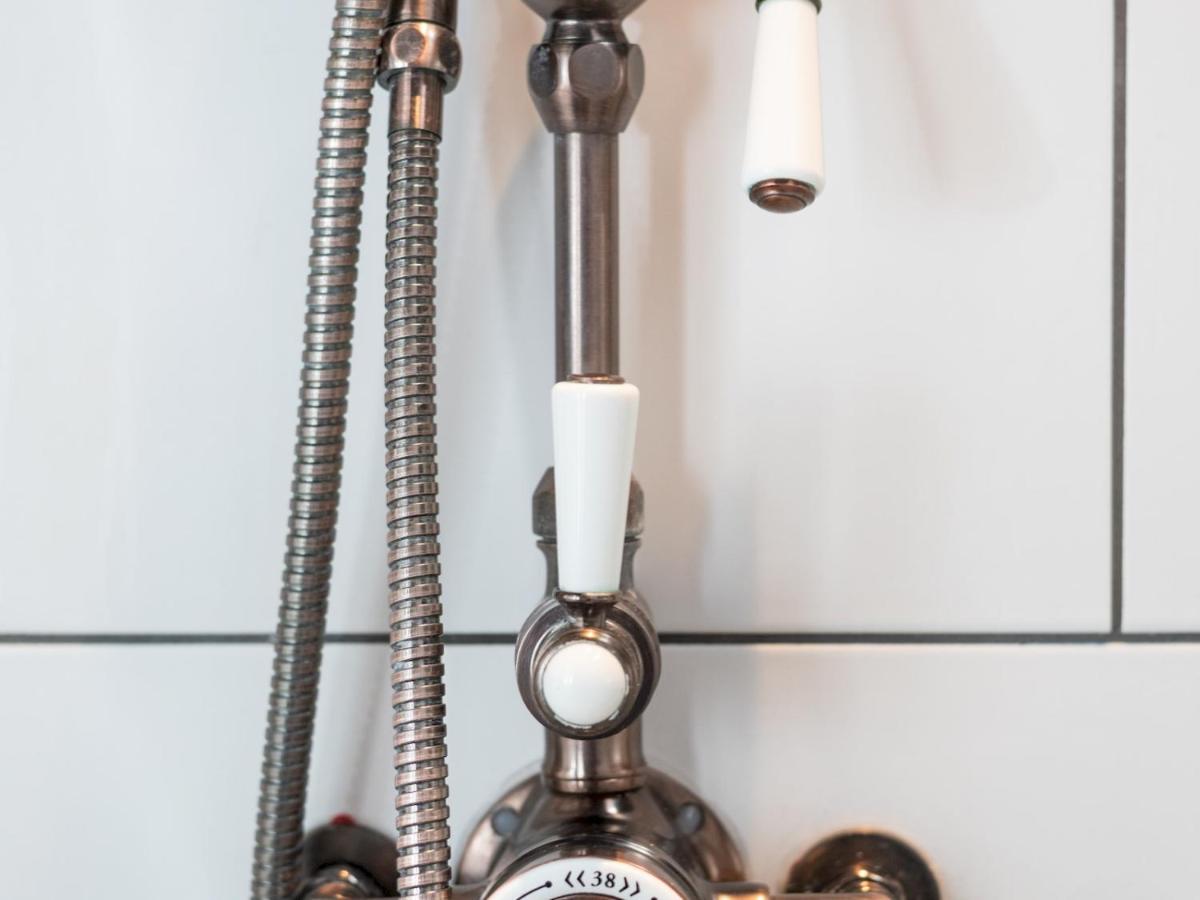 Pass The Keys Rustic And Quirky Flat In Charming Charlton Village Londra Dış mekan fotoğraf